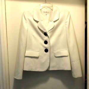 Women’s white dress jacket